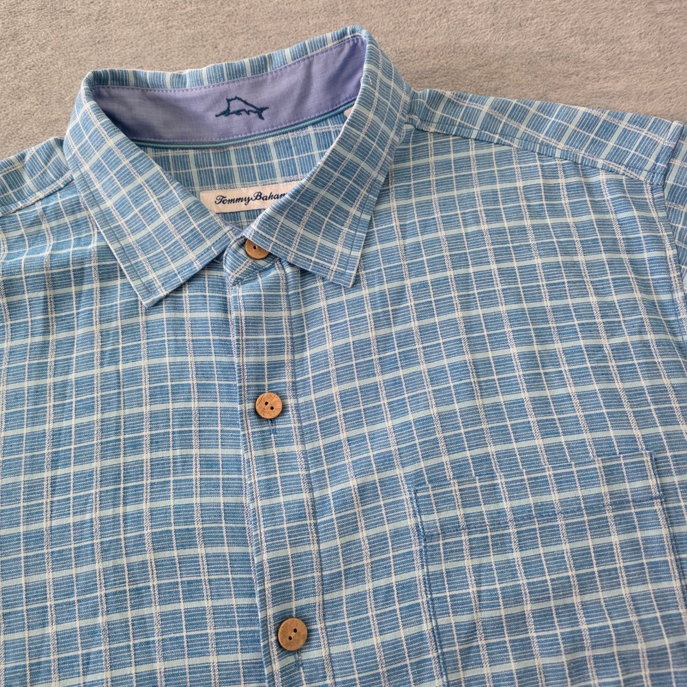 Tommy Bahama Mens Large 100% Silk Short Sleeve Plaid Button Down Shirt Blue